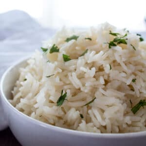 快速简单的即食锅印度香米每次都能做出漂亮的又湿又蓬松的米饭!gydF4y2Ba