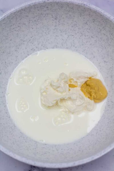 过程图1在奶油芝士中加入牛奶和第戎。gydF4y2Ba