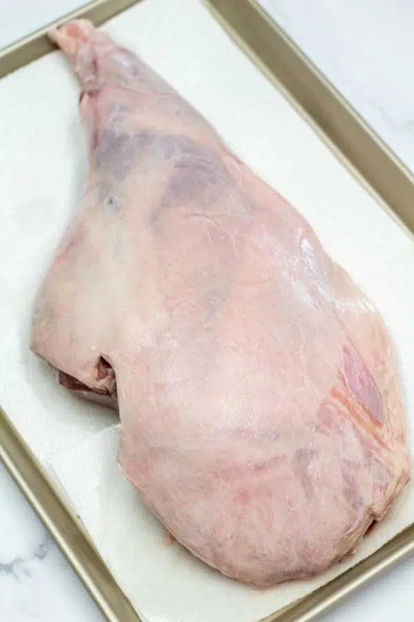 过程照片1显示羔羊腿的整个生骨。GydF4y2Ba